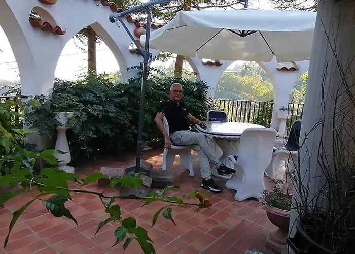 Il Giardino Di Mai Exclusive Bed & Breakfast Montabone